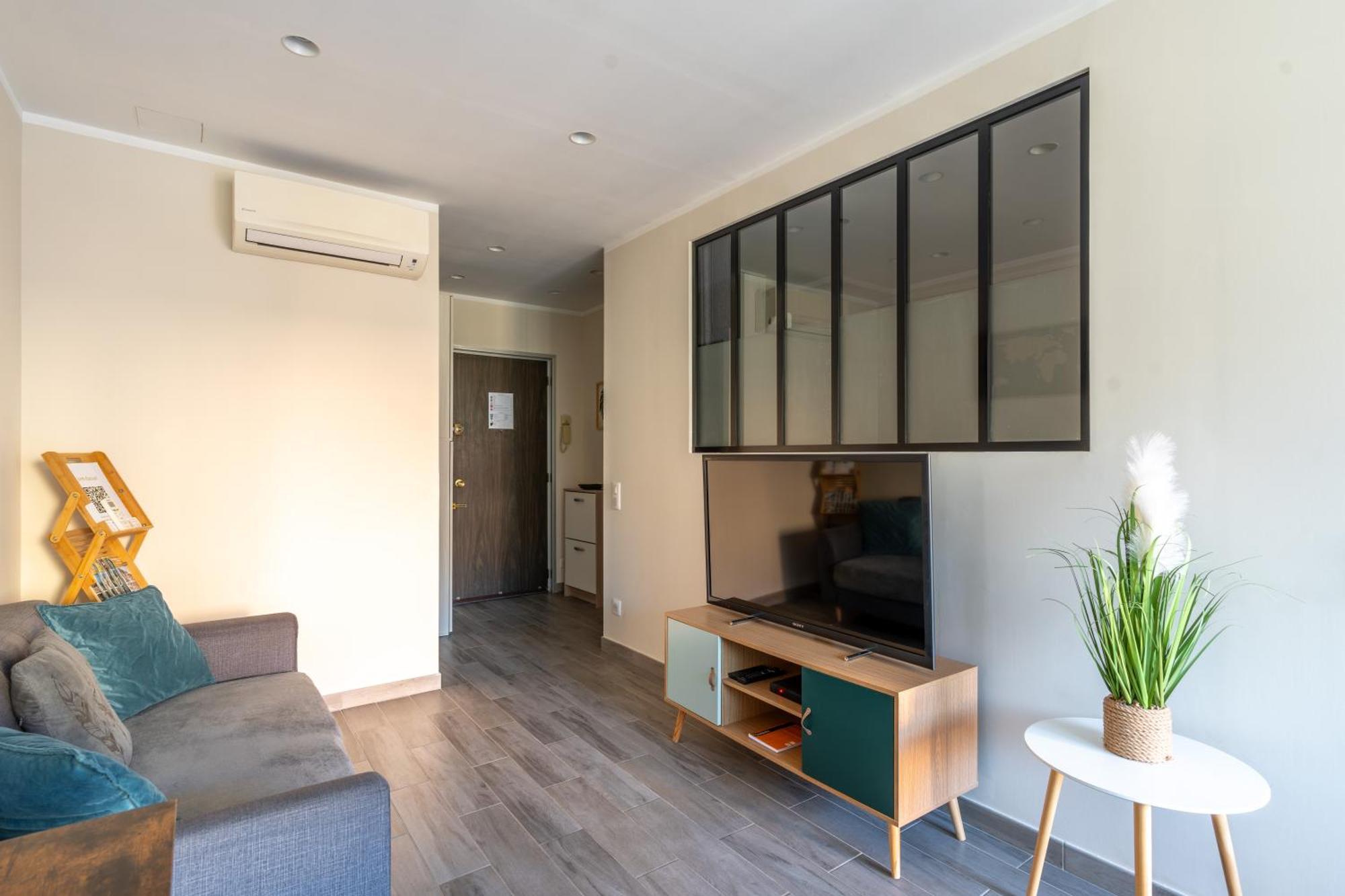 Fabuleux Appartement 2 Personnes Au Coeur De Menton, Climatise Et Proche Gares Routiere Et Sncf Екстер'єр фото