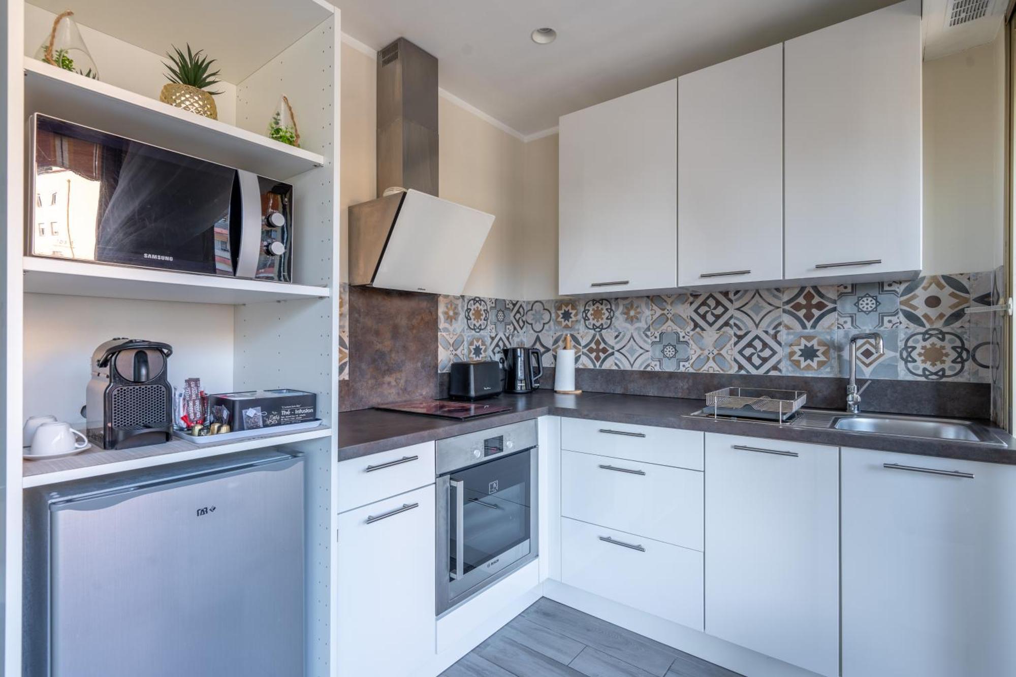 Fabuleux Appartement 2 Personnes Au Coeur De Menton, Climatise Et Proche Gares Routiere Et Sncf Екстер'єр фото